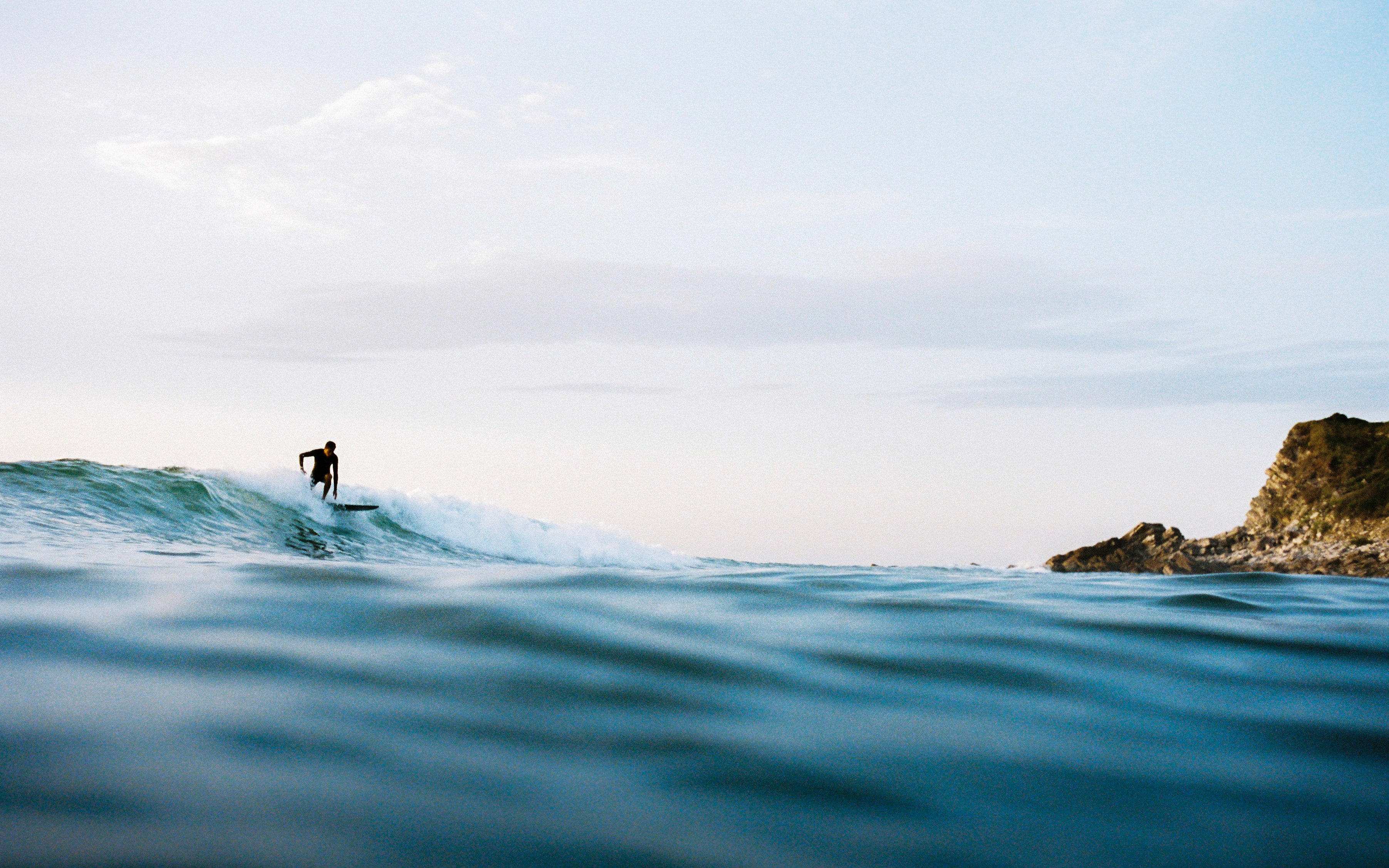 Surfeur à Biarritz